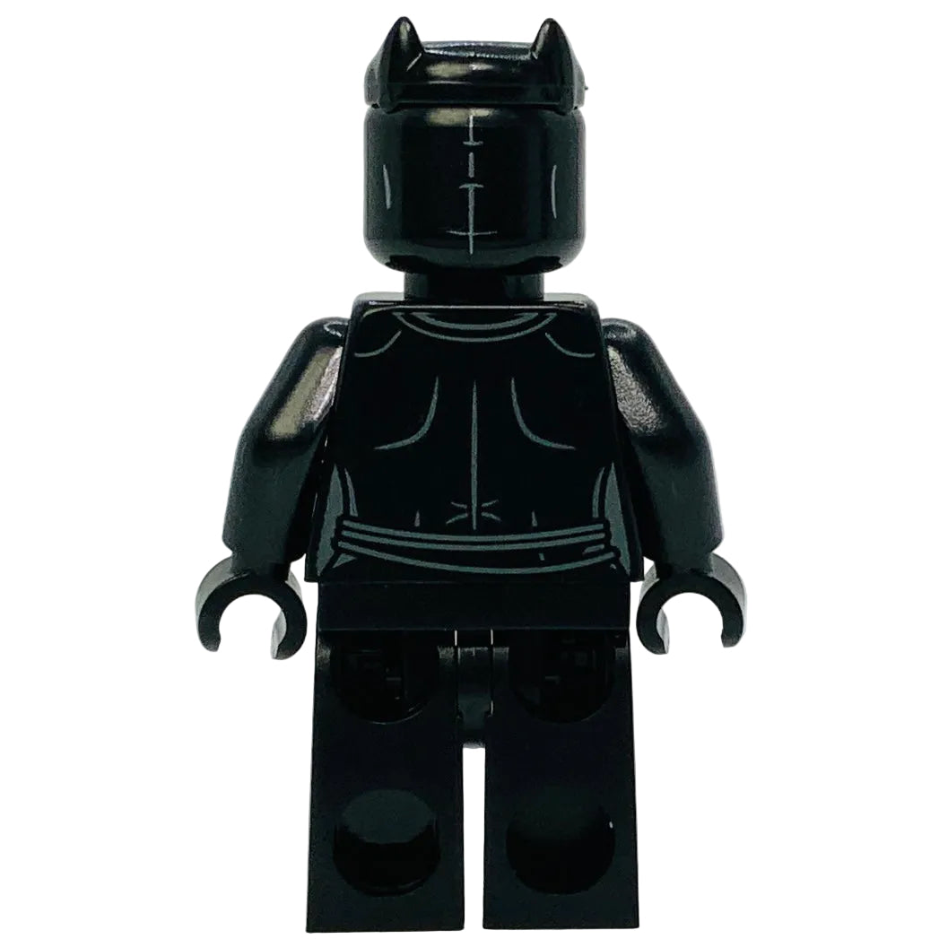 Catwoman - Black Suit and Mask, Red Lenses, Leg Straps, sh1089 - LEGO® DC Minifigure