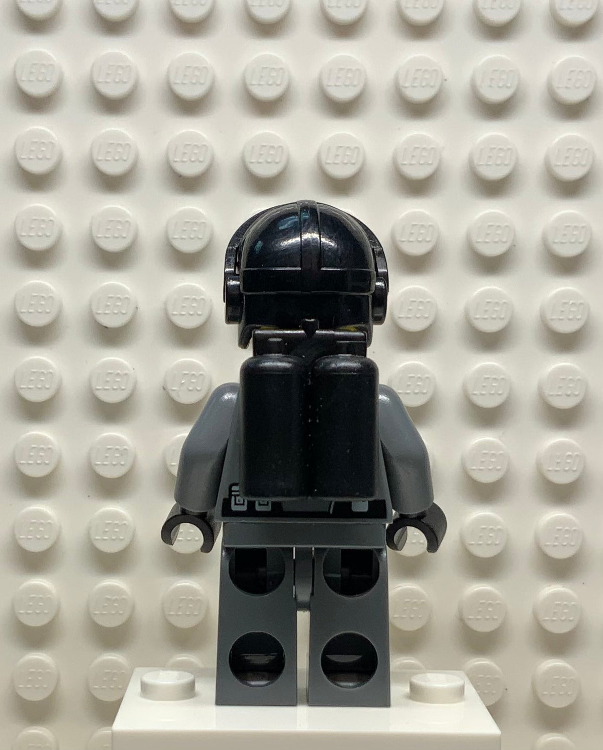 Space Police III Officer 5, Air Tanks, sp099