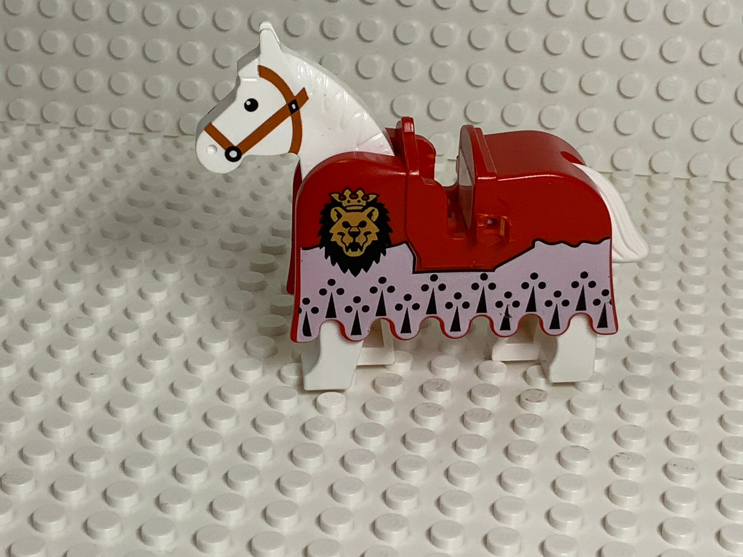Horse Barding, Armor Lion Head Royal Knights, 2490pb03