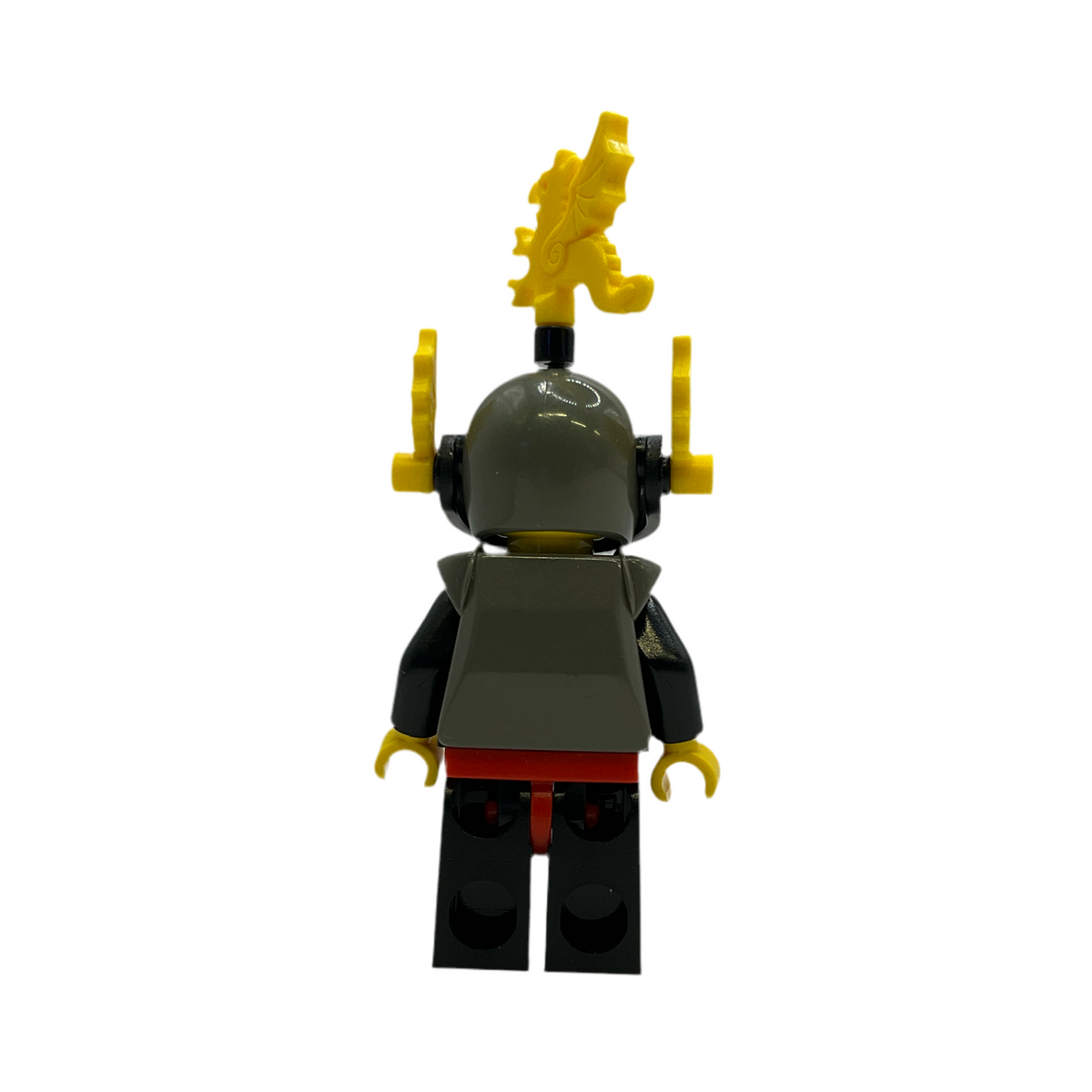 Black Knights-Breastplate - Armor over Black, Dark Gray Helmet, Black Visor, Yellow Dragon Plumes, Cas166
