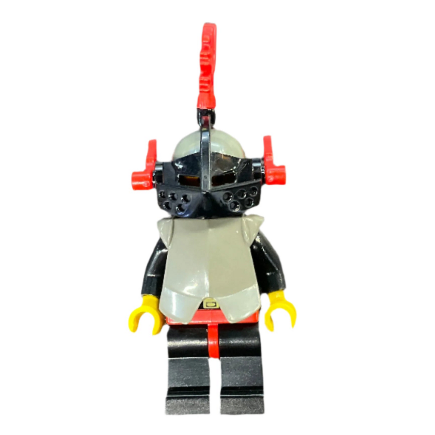 Breastplate - Armor over Black, Dark Gray Helmet, Black Visor, Red Dragon Plumes, cas168