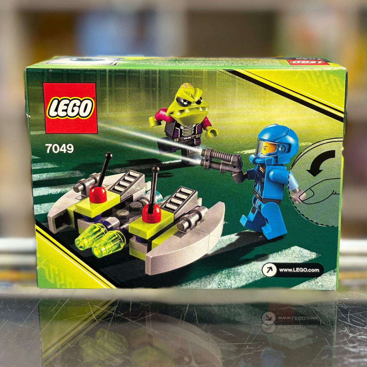 Alien Striker, 7049 - LEGO® Alien Conquest Set