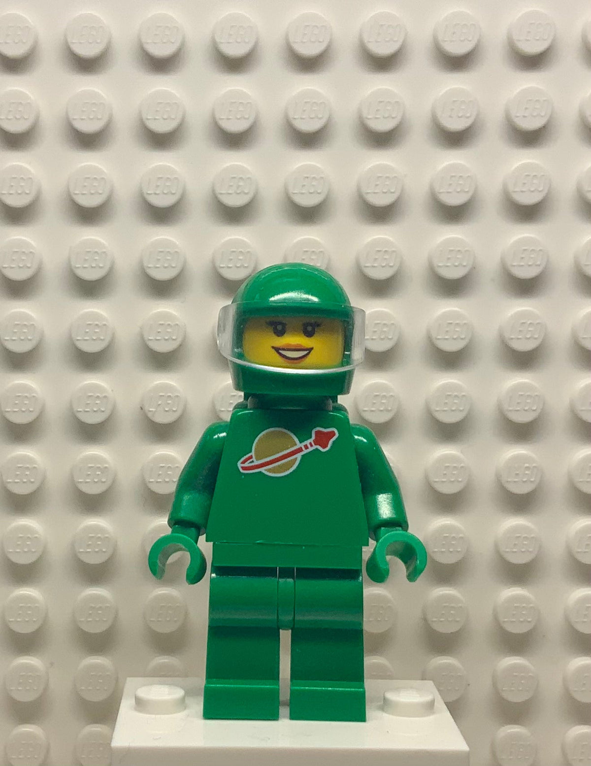 Classic Space-Green with Air Tanks and Motorcycle Helmet (Yve), idea008 - LEGO® Ideas Minifigure