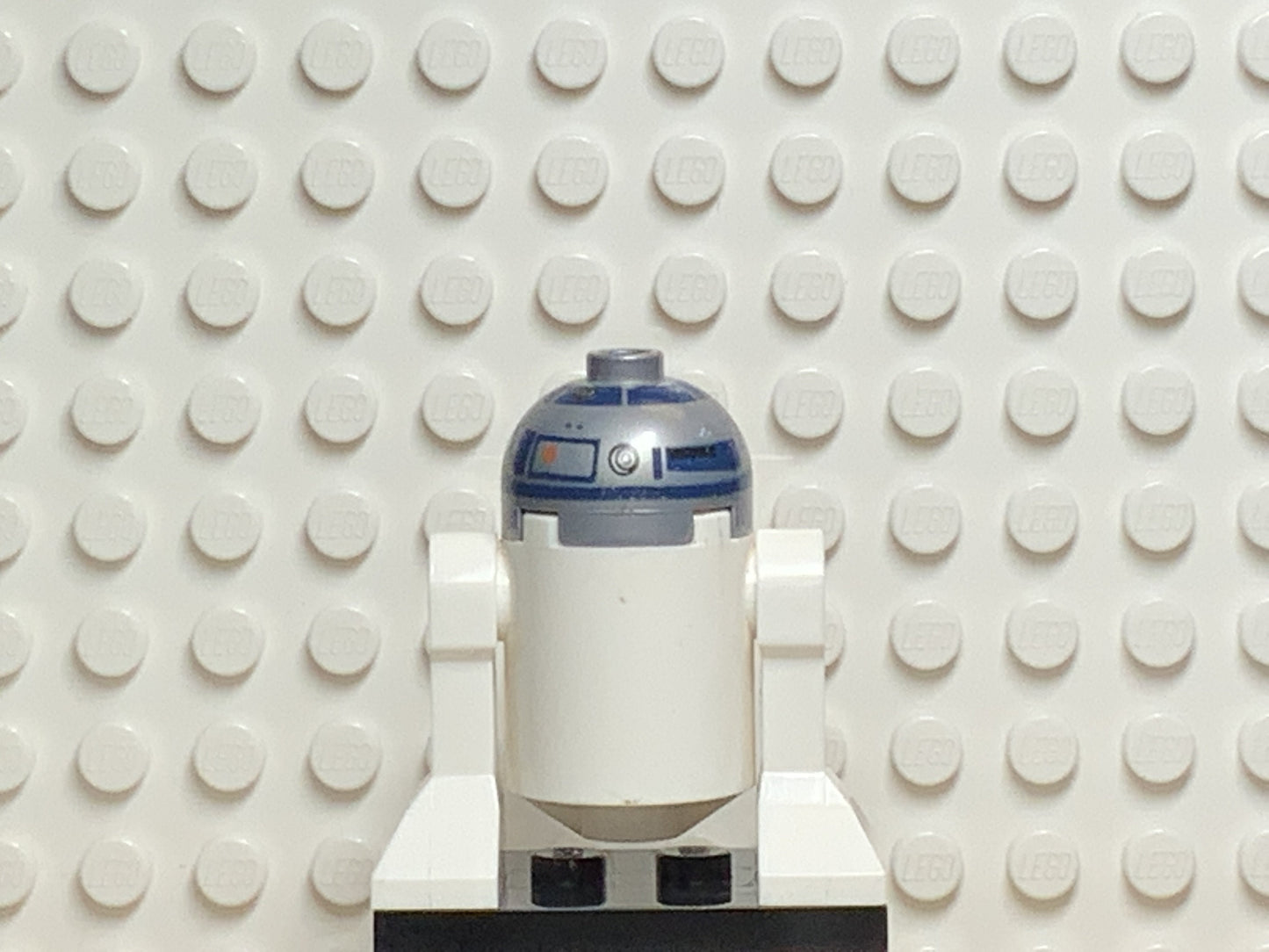 R2-D2, Flat Silver Head, Red Dots and Small Receptor, sw0527, LEGO® Star Wars Minifigure