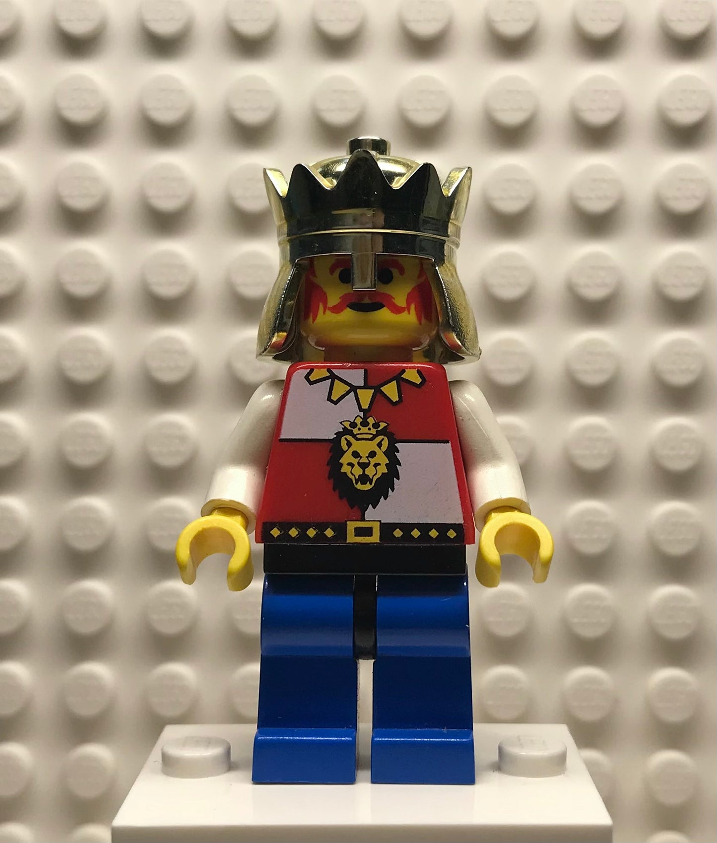 Royal Knights, King, Chrome Gold Crown, Lion Crest, Black Hips, Blue Legs, cas552